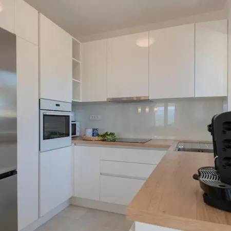 Luxury Melita With Heated Pool Villa