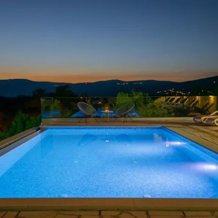 Luxury Melita With Heated Pool