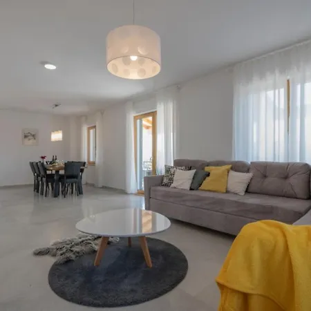Villa Luxury Melita With Heated Pool Donja Glavina